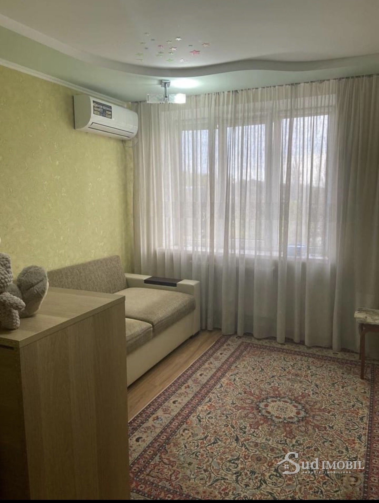 Chirie,apartament cu 2 odăi!